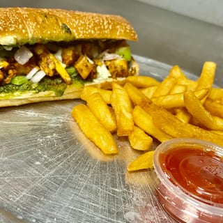 Shahi Tandoori Chicken Sub Sandwich